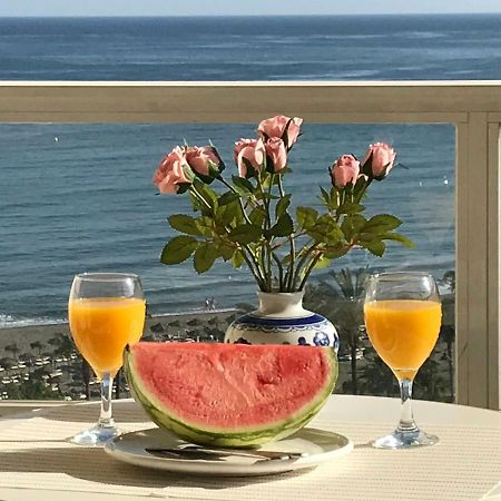 Cozy Apartment With First Line Seaview In Perfect Location, Near The Marina Benalmádena Exterior photo