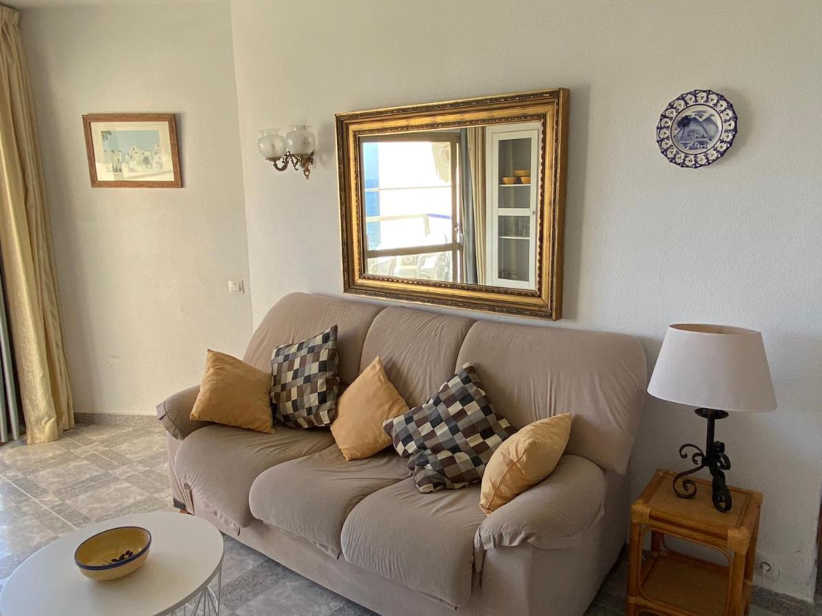 Cozy Apartment With First Line Seaview In Perfect Location, Near The Marina Benalmádena Exterior photo