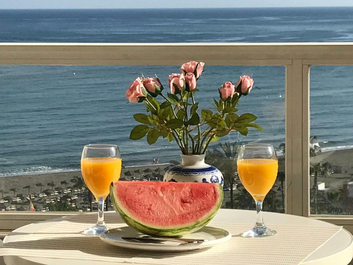Cozy Apartment With First Line Seaview In Perfect Location, Near The Marina Benalmádena Exterior photo
